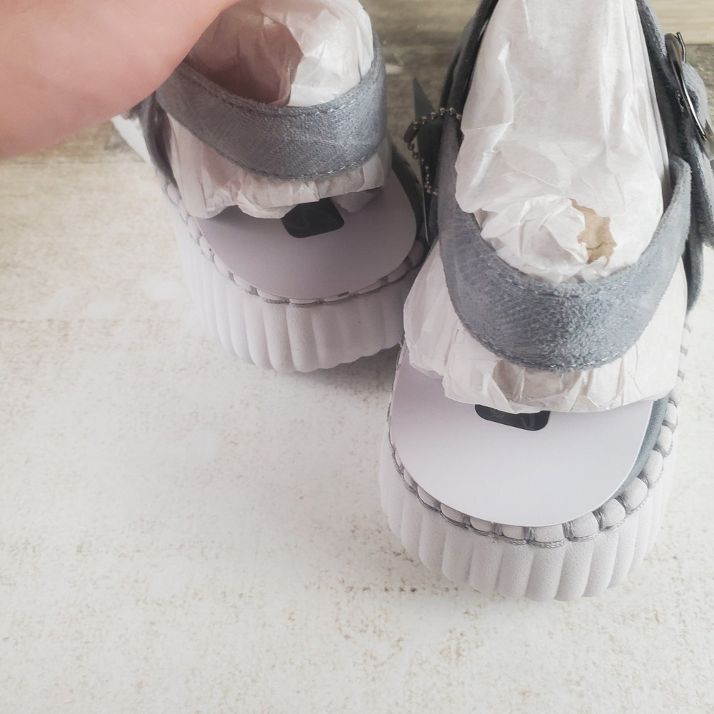 SKECHERS Illusion of Love Sandals Womens Sz 7 Gray Strap - Picture 4 of 11